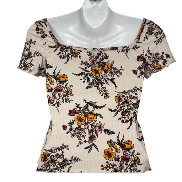 Rue21 Floral Off Shoulder Crop Top Cream Short Sleeve Smocked Blouse Size XS - Picture 2 of 3